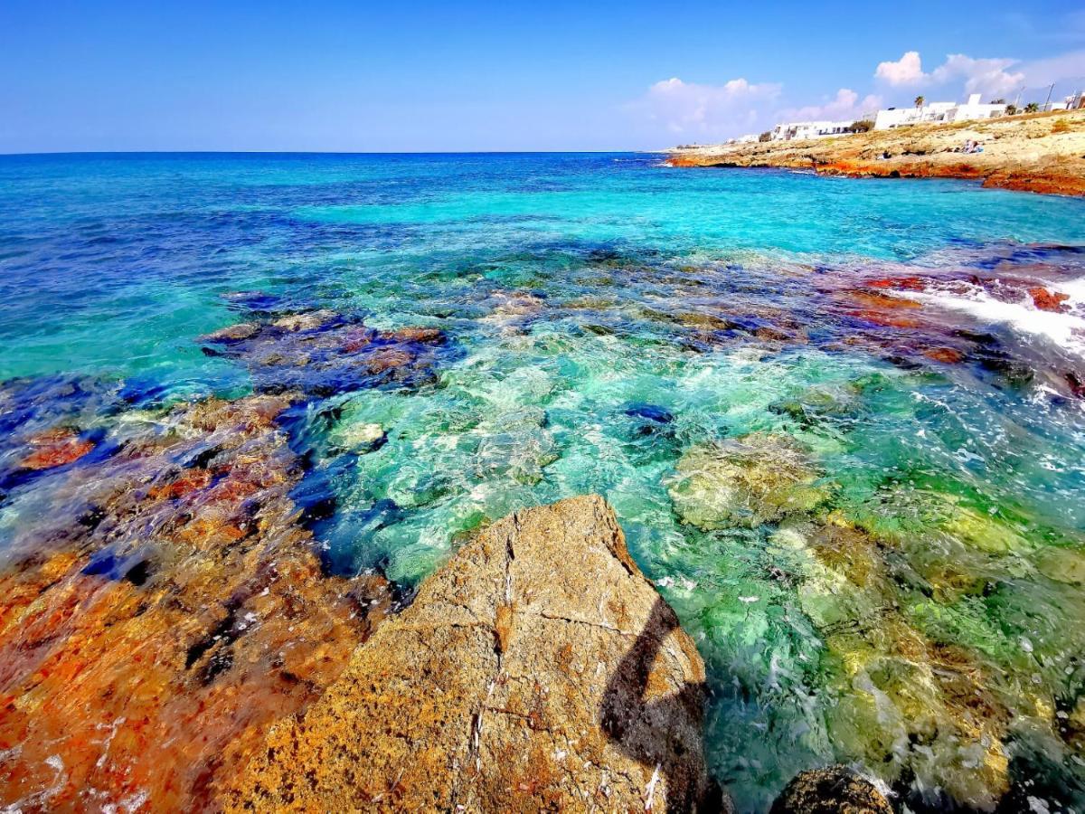 הוילה מרינה די מנקוורסה Casa Fronte Mare מראה חיצוני תמונה